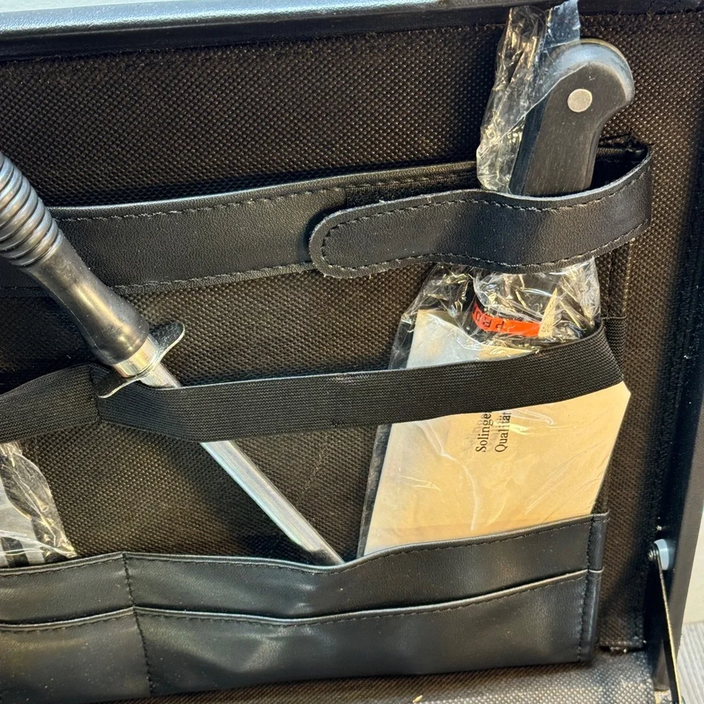 Vintage BergHOFF Worldwide 16 Piece Knife Set In Black Locking Carry Briefcase - Picture 6 of 11